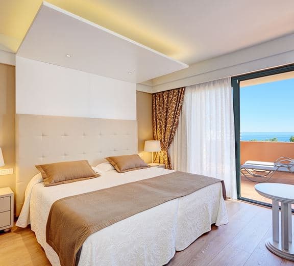SUITE BALCONY Номера