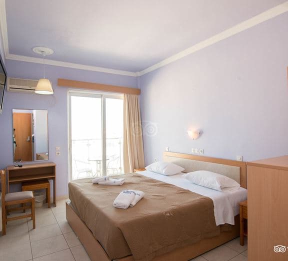 Double Room With Balcony Номера