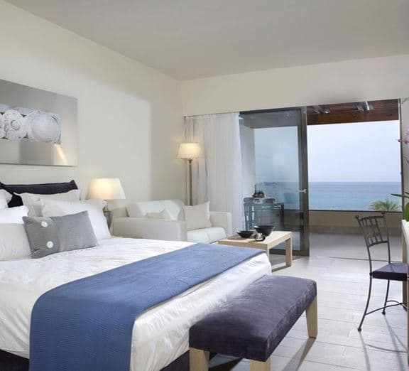 Sea Front Room with balcony or Terrace Номера