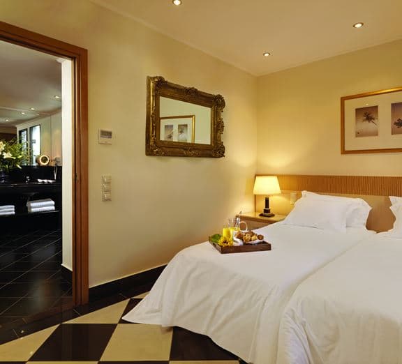 Family Standard 1 Bedroom Suite Sea View Номера