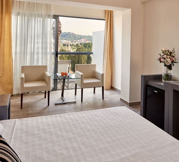 DOUBLE ROOM GARDEN VIEW Номера
