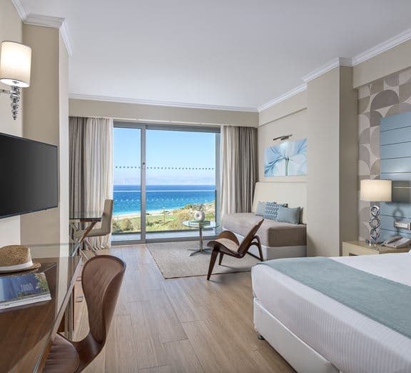 DELUXE ROOM SEA VIEW WITH BALCONY Номера