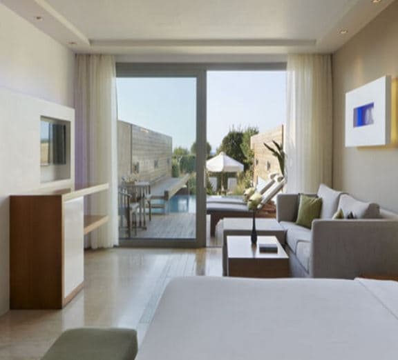 AMUS Suite Private Pool Balcony Land view Номера