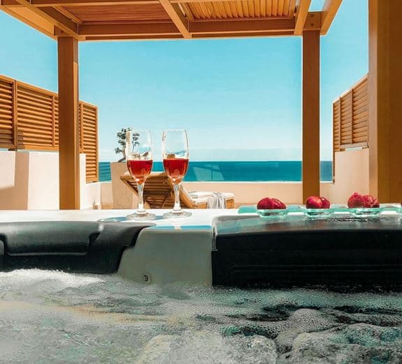 Family Suite Sea View with Whirpool Spa (Jazzi) Номера