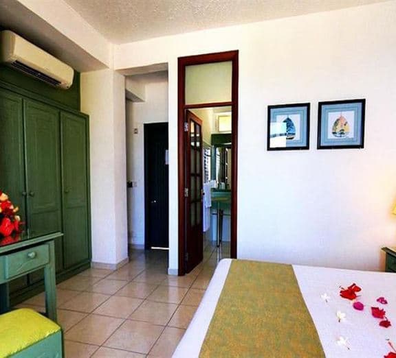 GARDEN VIEW ROOM Номера