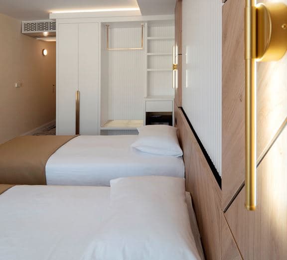 DOUBLE ROOM MAIN BUILDING Номера