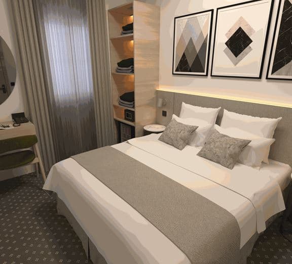 SMALL DOUBLE ROOM Номера