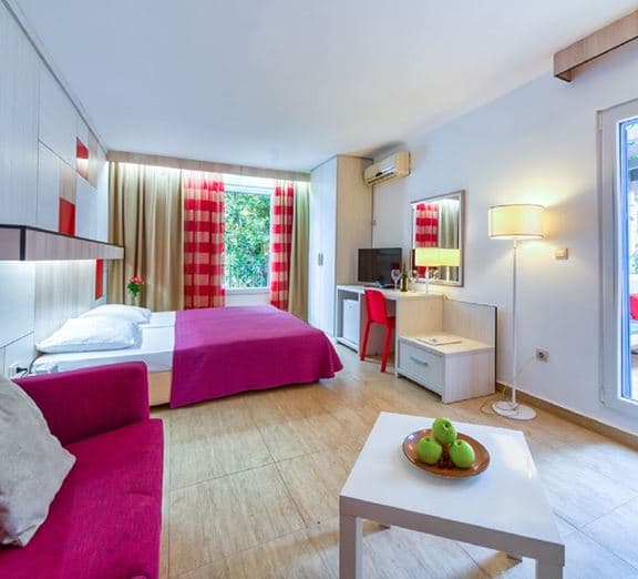 STUDIO WITH BALCONY SPO Номера