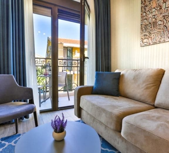 Suite With Balcony Номера