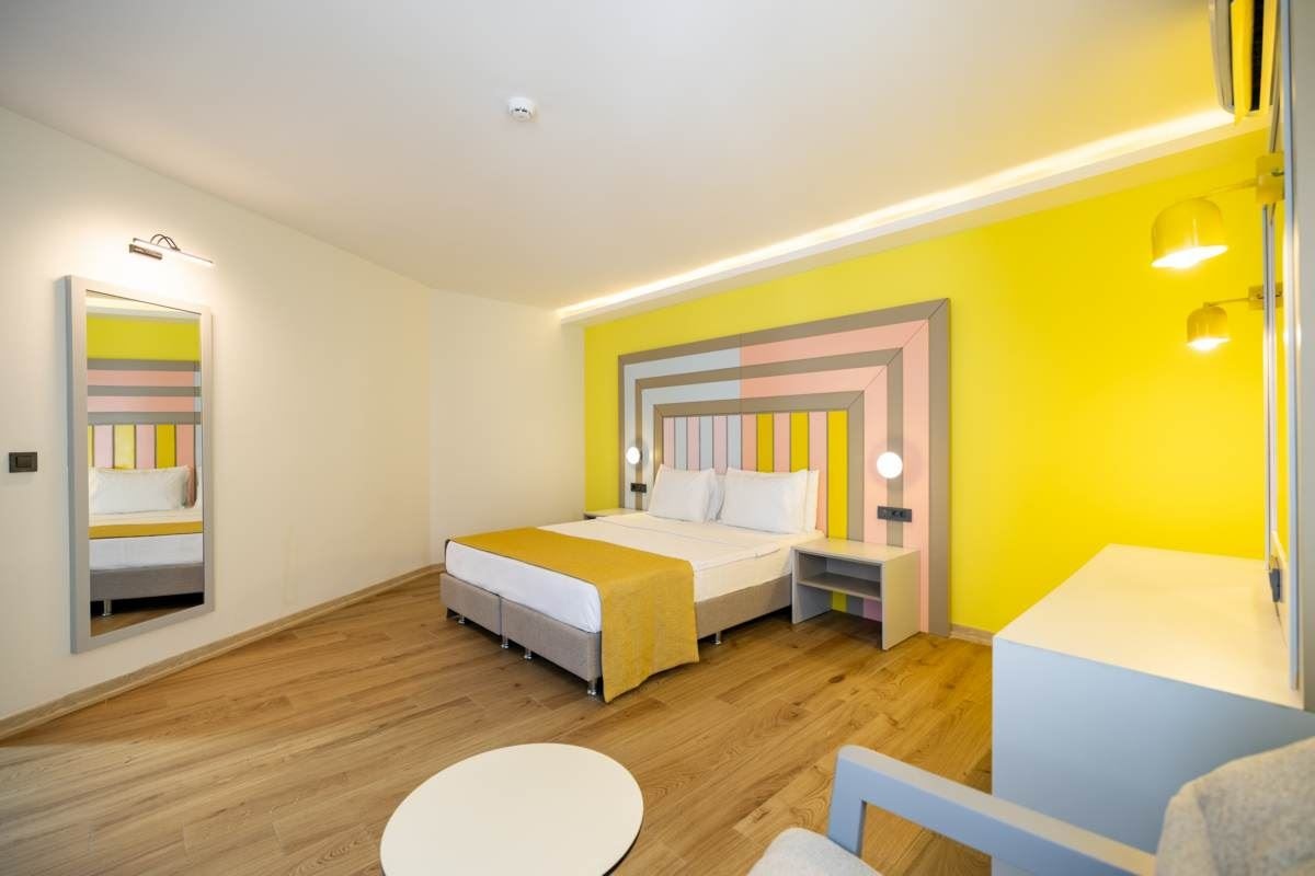 rooms-standard-room-land-view