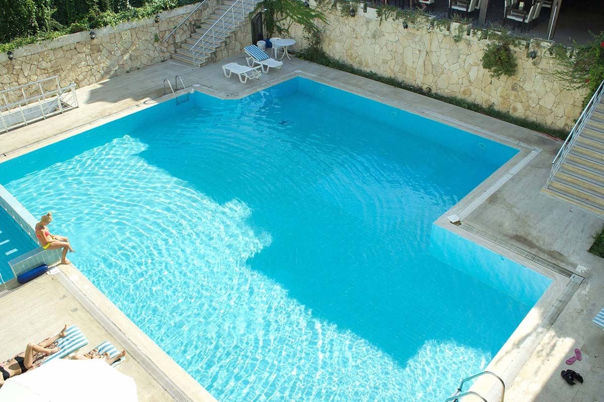 pools-outdoor-pool
