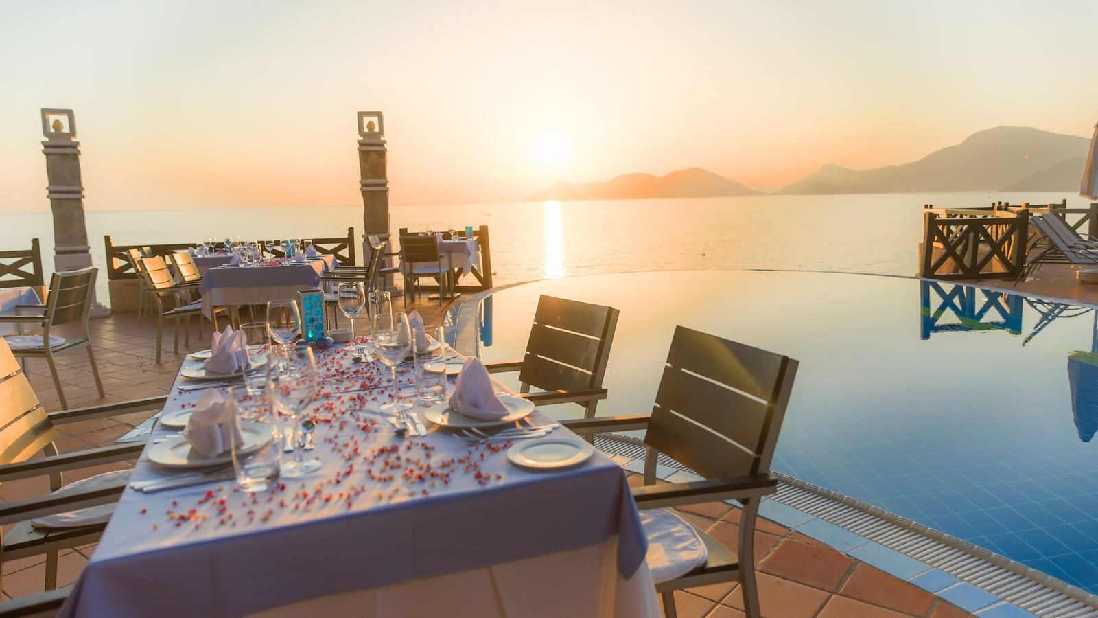 restaurants-sarpedon-fish-restaurant