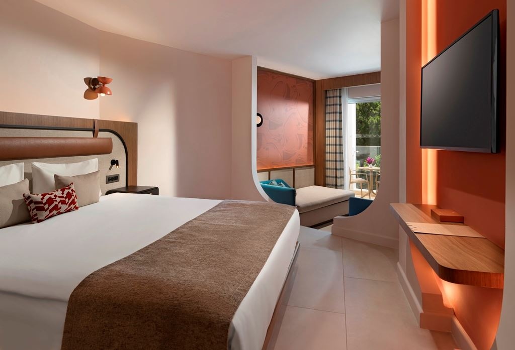 rooms-deluxe-large-side-sea-view-type-2ad