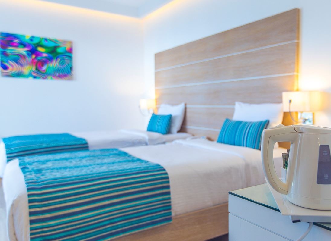 rooms-standart-side-sea-view-room
