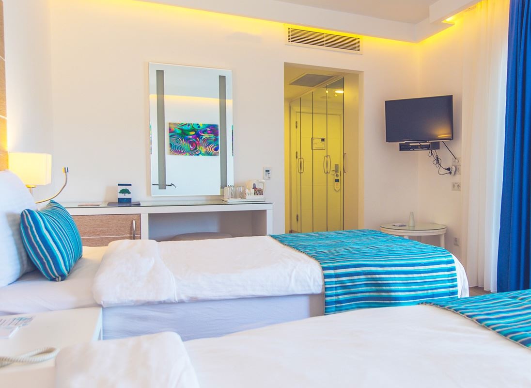 rooms-standart-side-sea-view-room