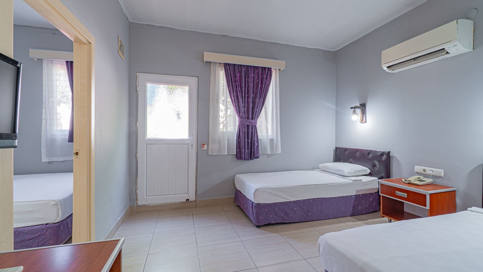 rooms-park-family-room