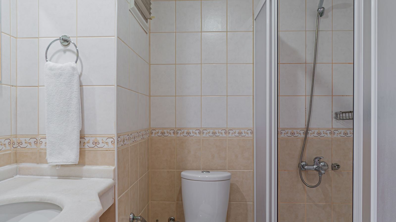 rooms-standard-main-building