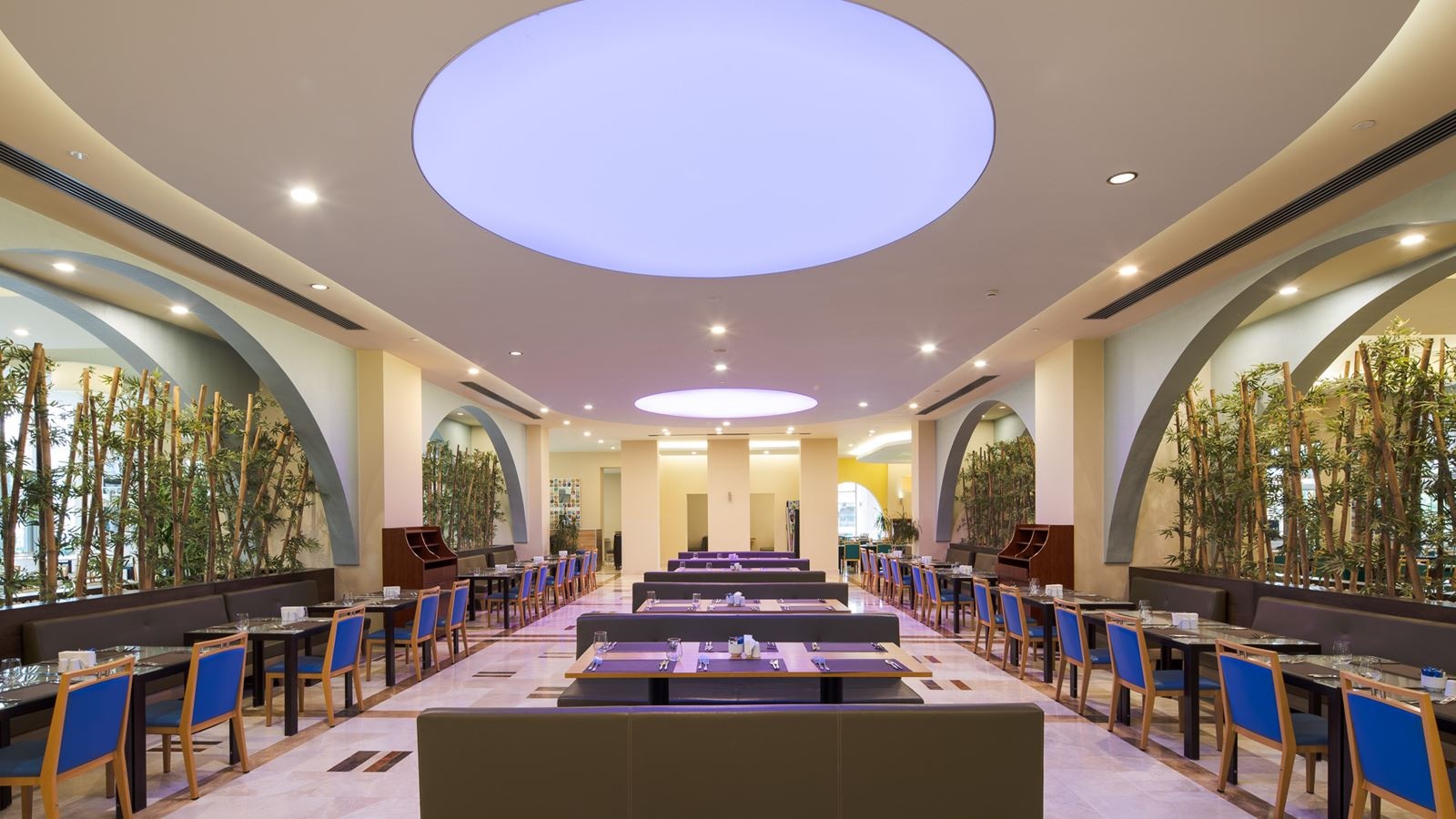 restaurants-pina-main-restaurant