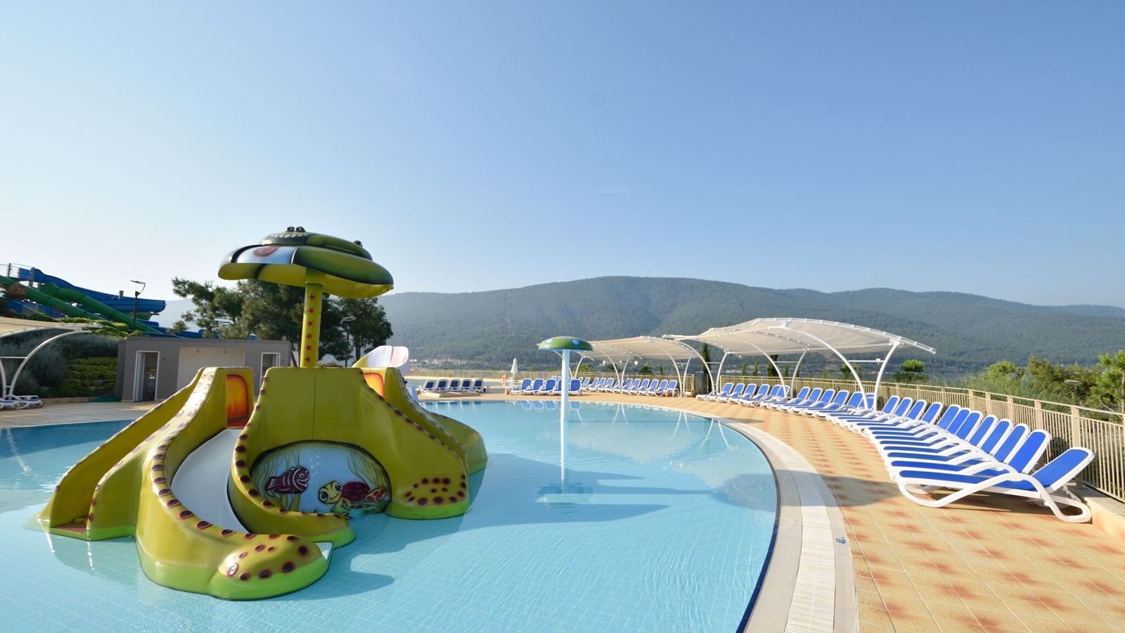 pools-outdoor-childrens-pool