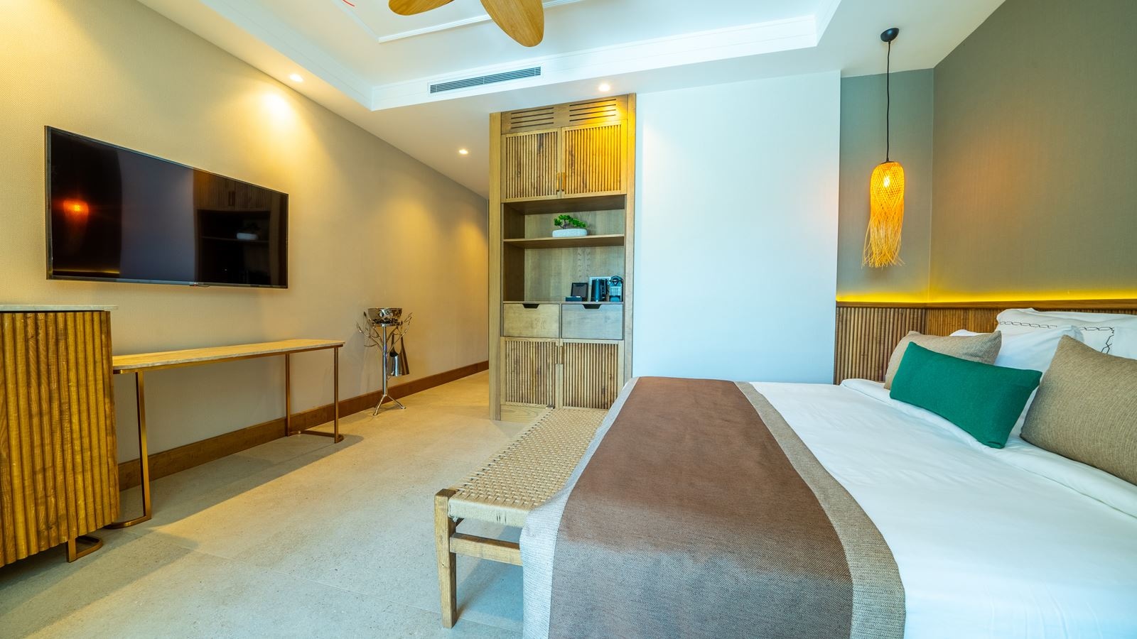 rooms-swim-up-room-sea-view