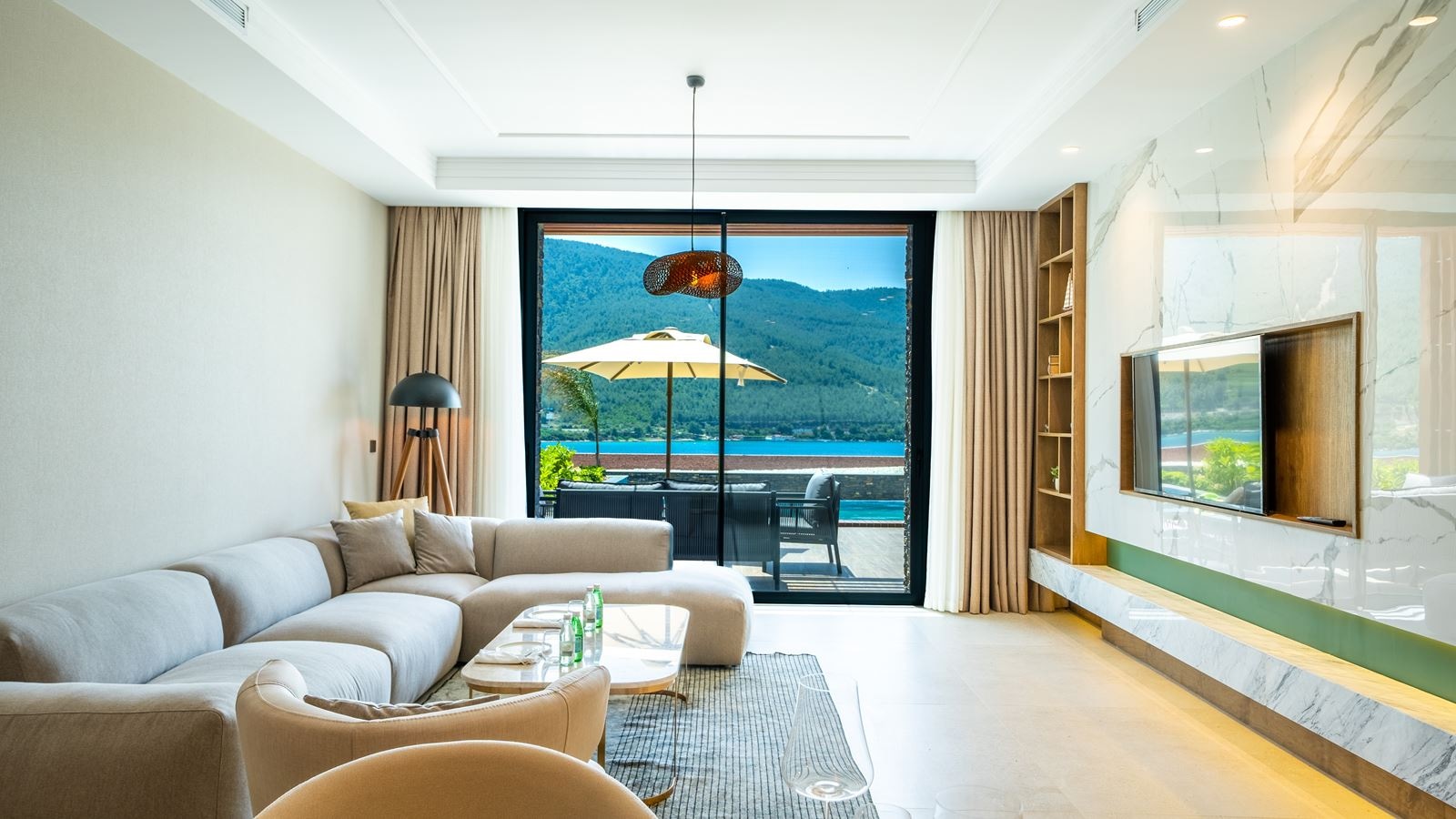 rooms-executive-villa