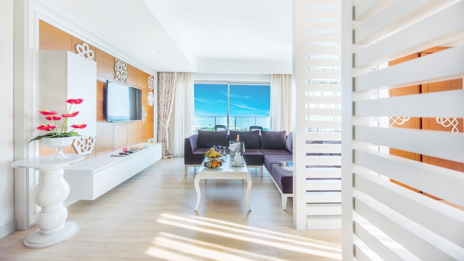 rooms-king-suit-2-bedrooms