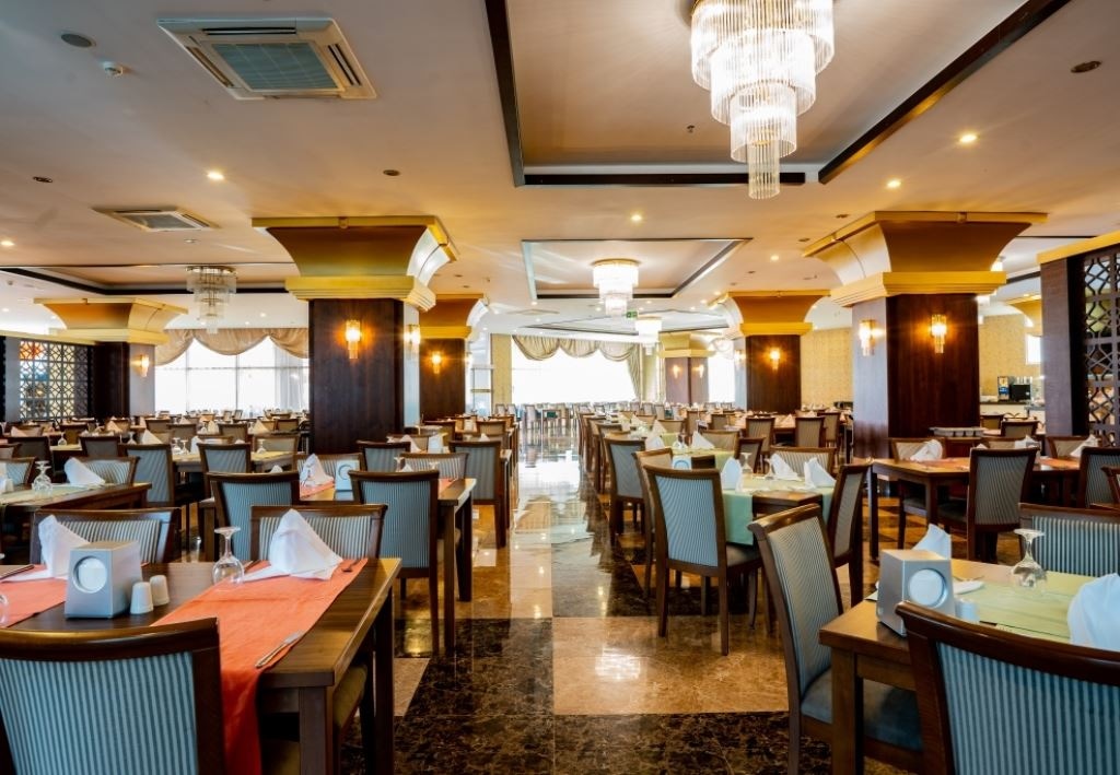 restaurants-throne-restaurant