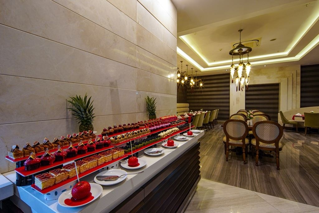 restaurants-main-restaurant