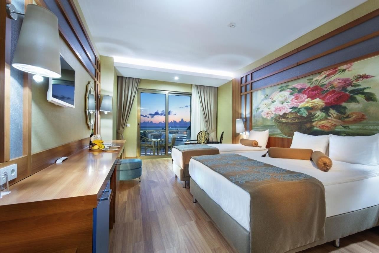 rooms-standard-land-view