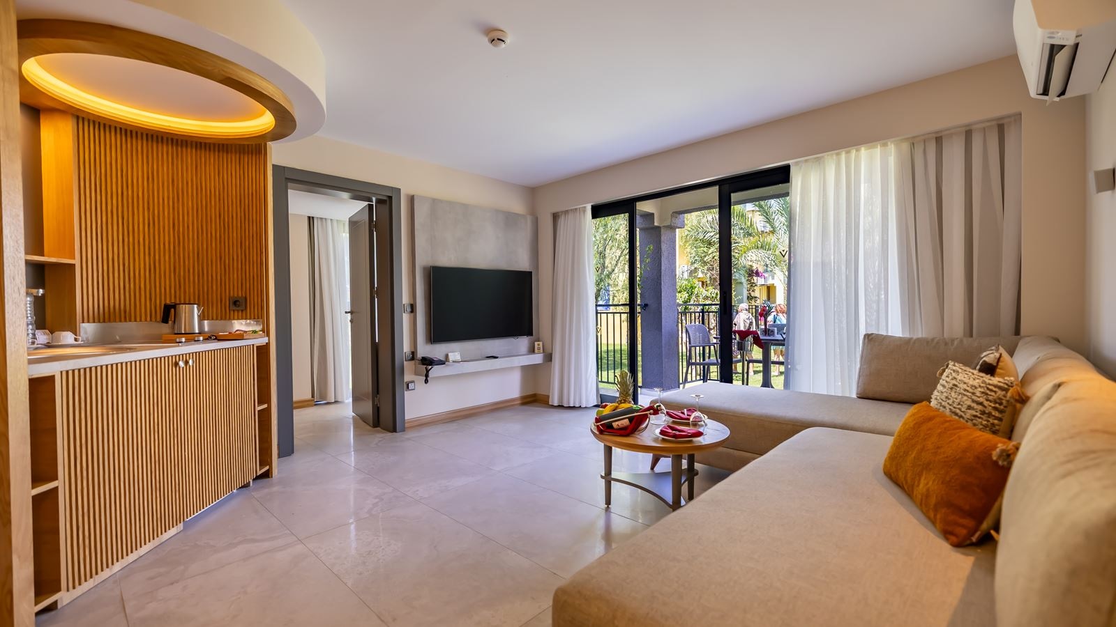 rooms-family-room-3-rooms