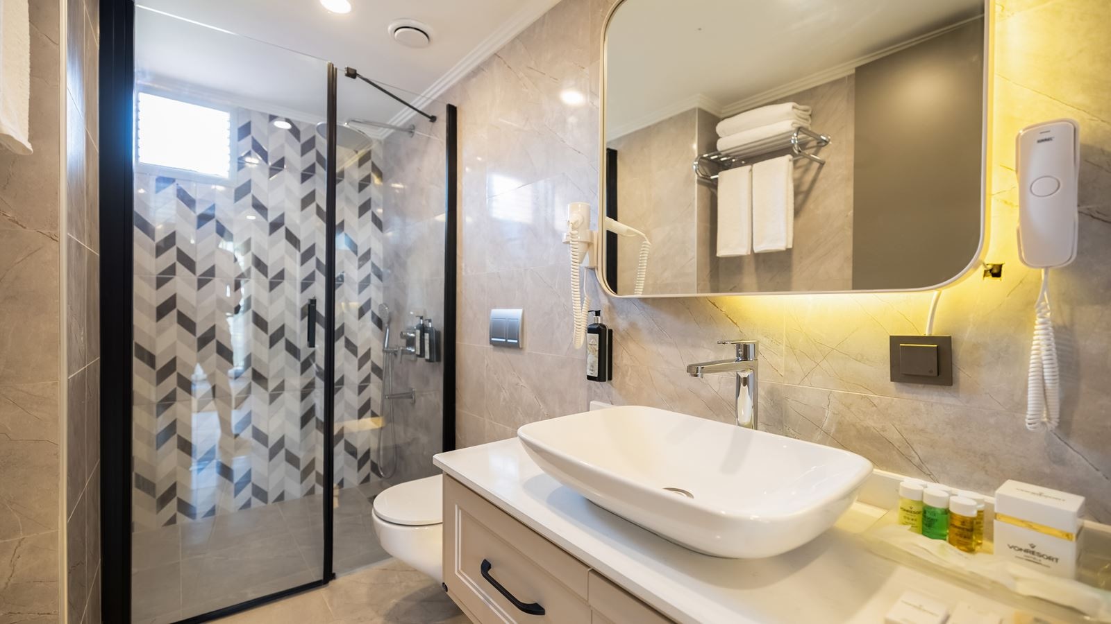 rooms-family-room-3-rooms