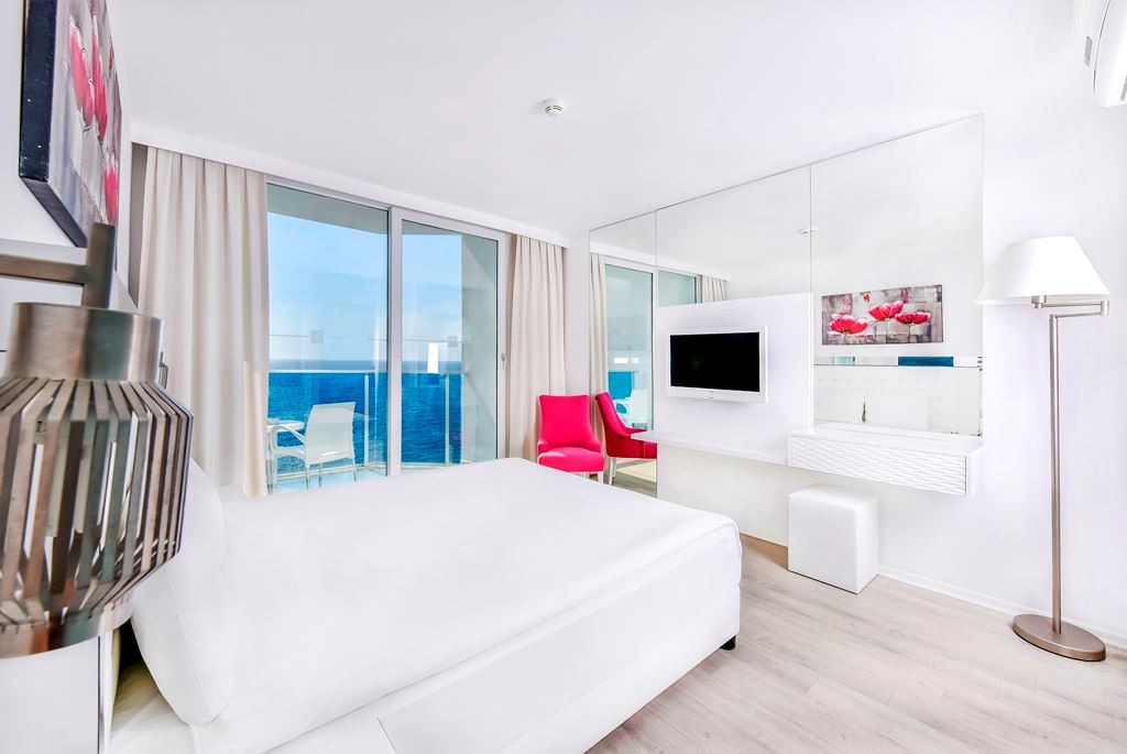 rooms-standard-room-sea-view