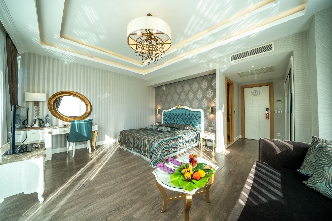 rooms-corner-deluxe-room