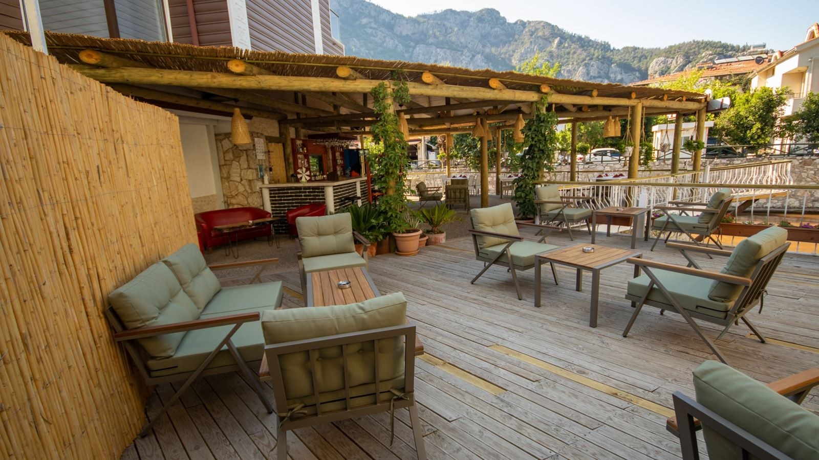 restaurants-restaurant