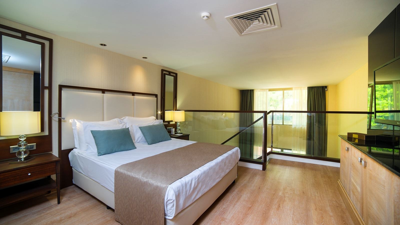 rooms-dublex-family-suite