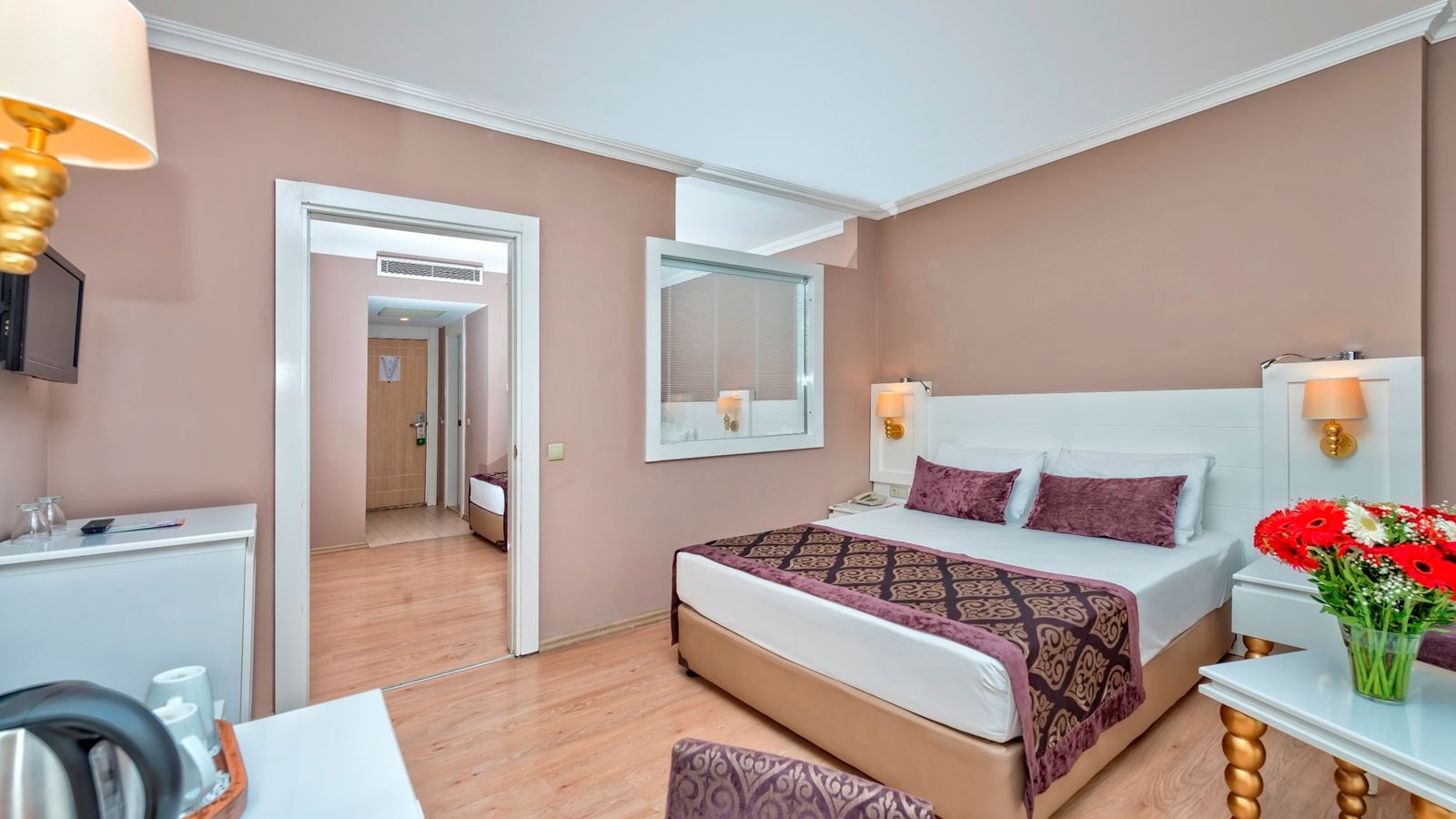 rooms-family-room-sea-side