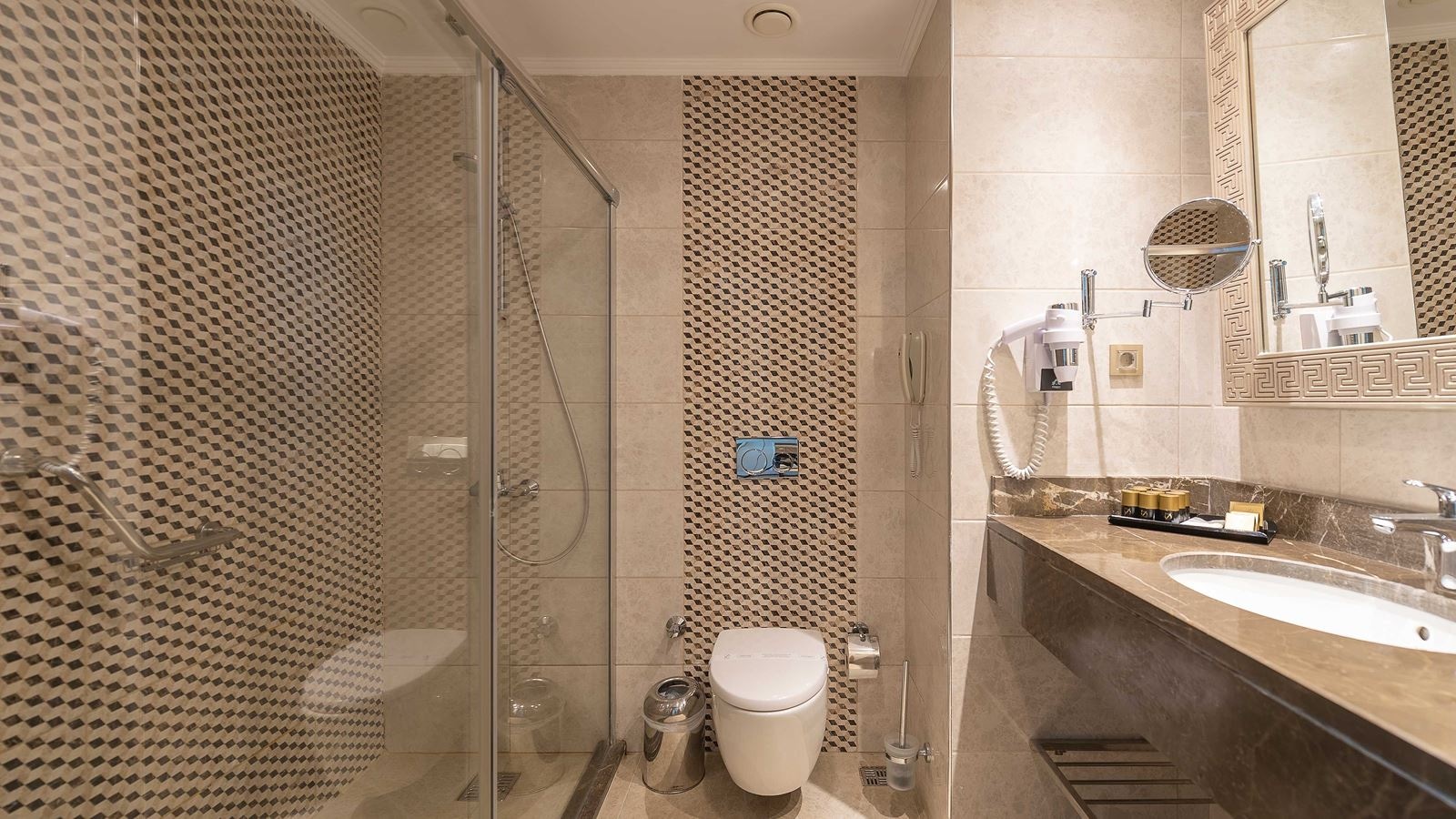 rooms-standard-room-with-balcony