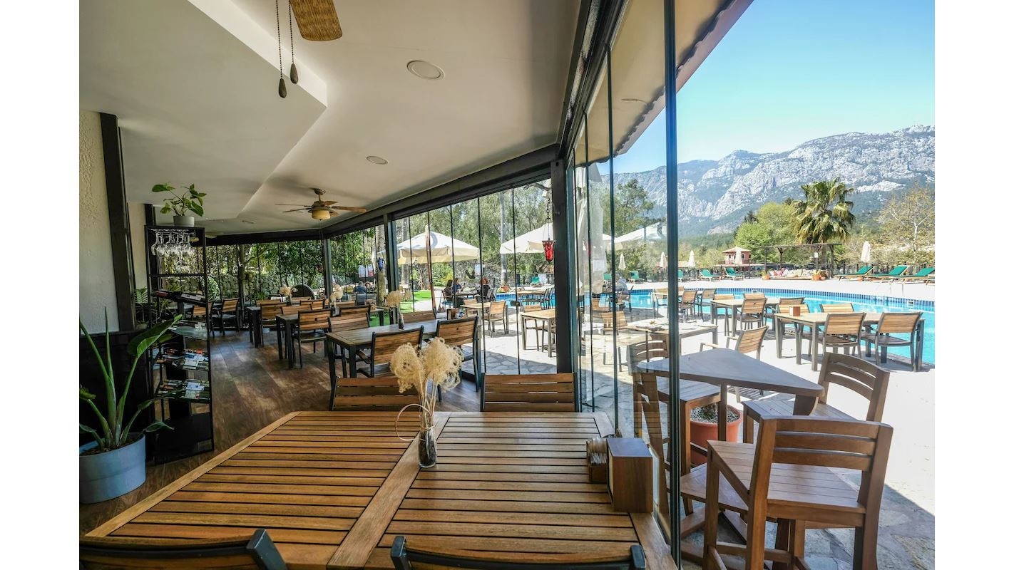 restaurants-restaurants