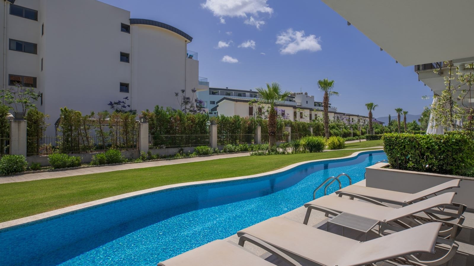 rooms-family-superior-swim-up