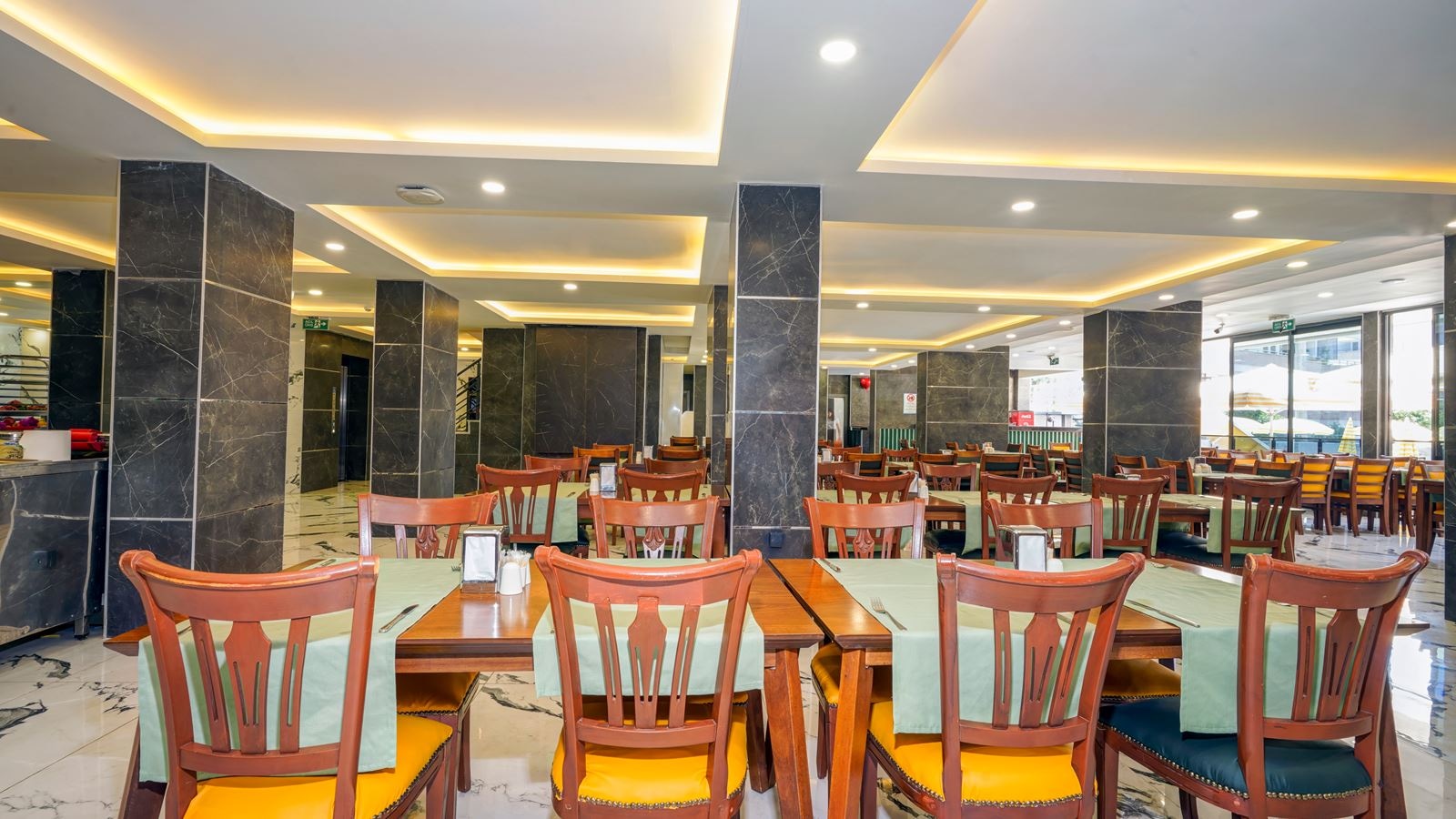 bars-restaurant--bar