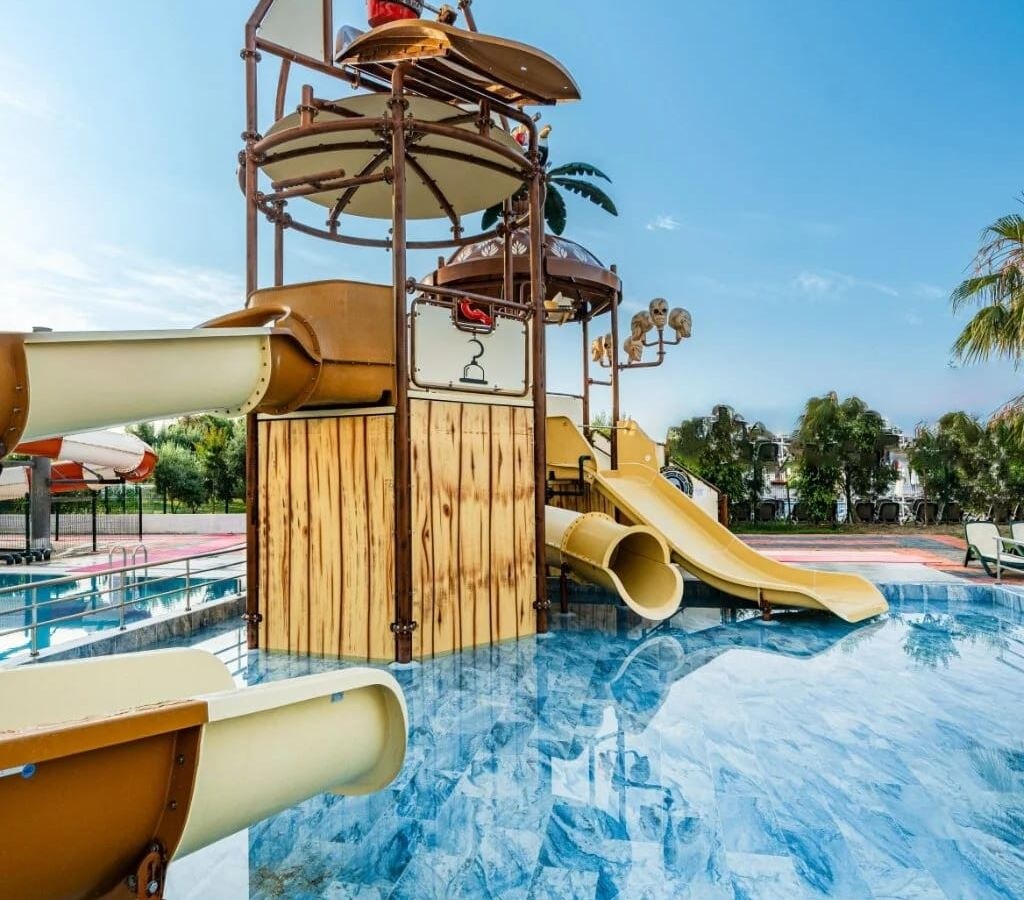 pools-outdoor-childrens-pool