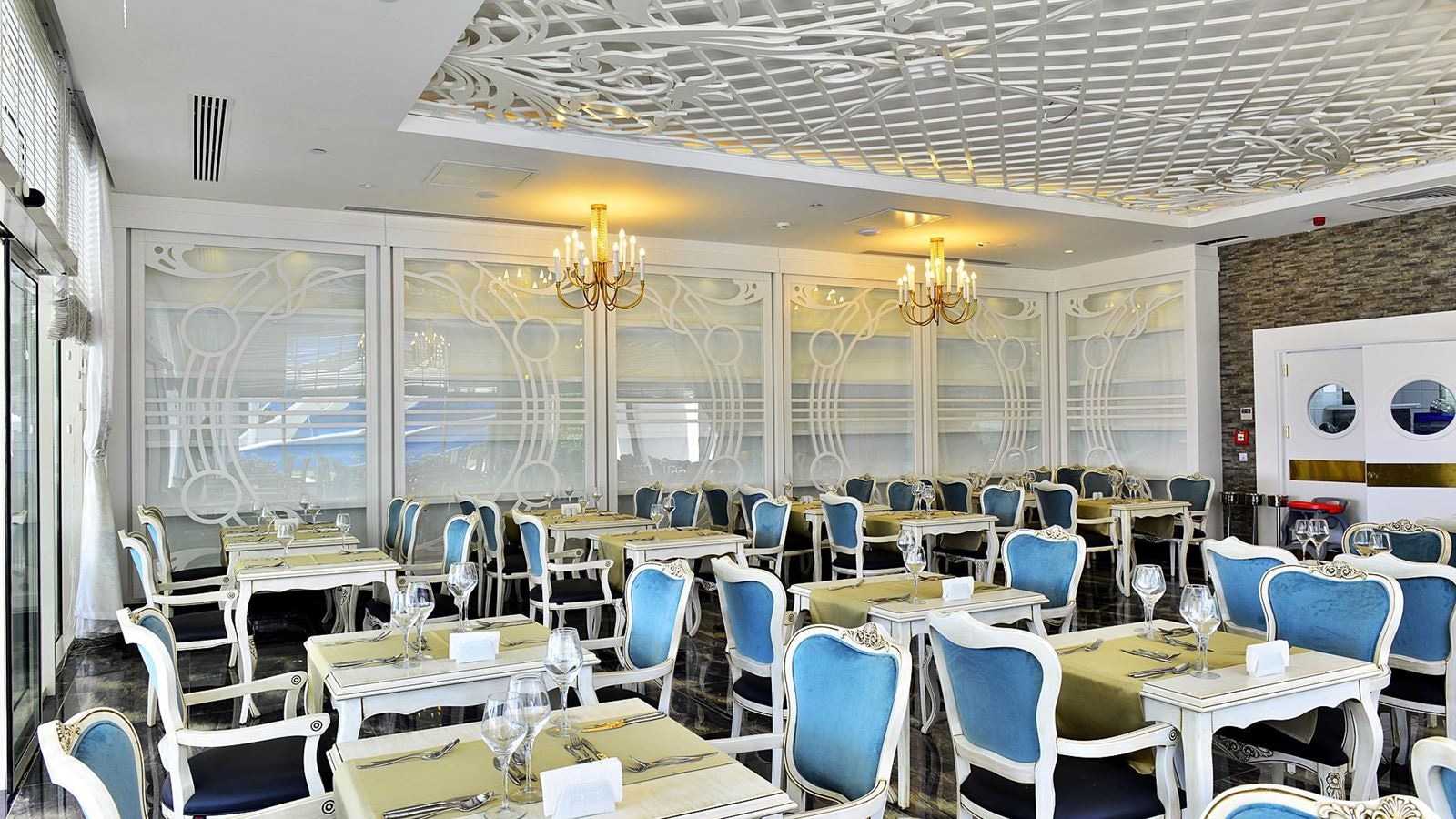 restaurants-restaurants