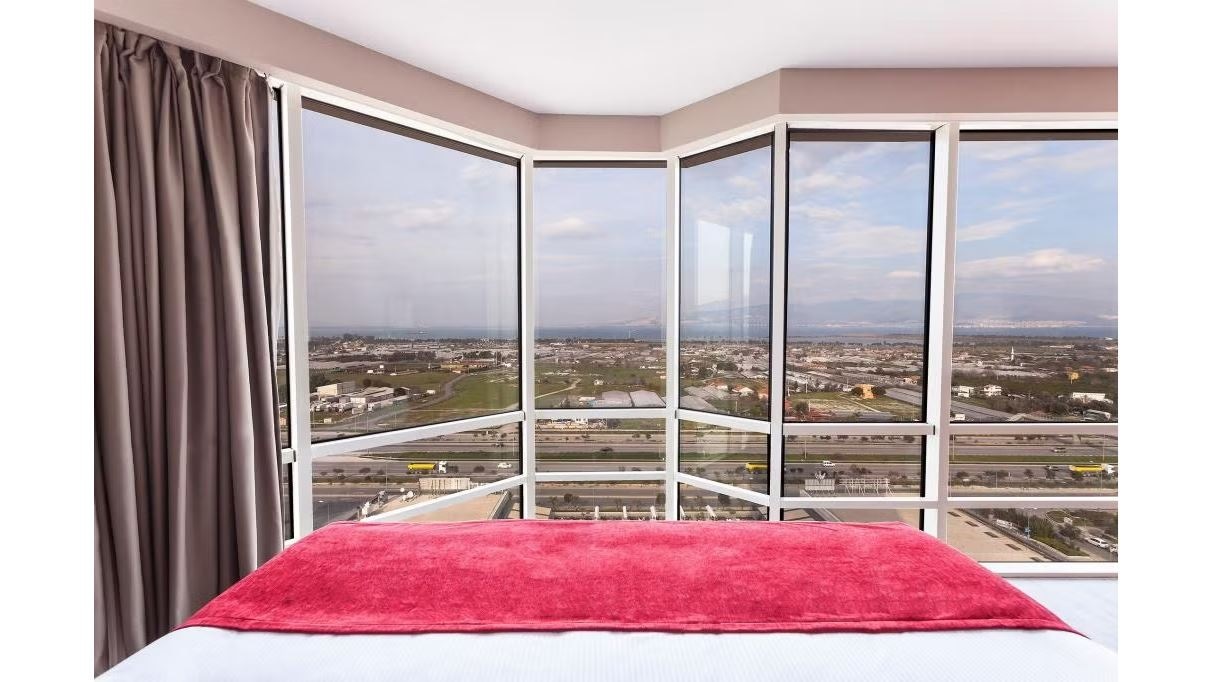 rooms-business-corner-room-sea-view