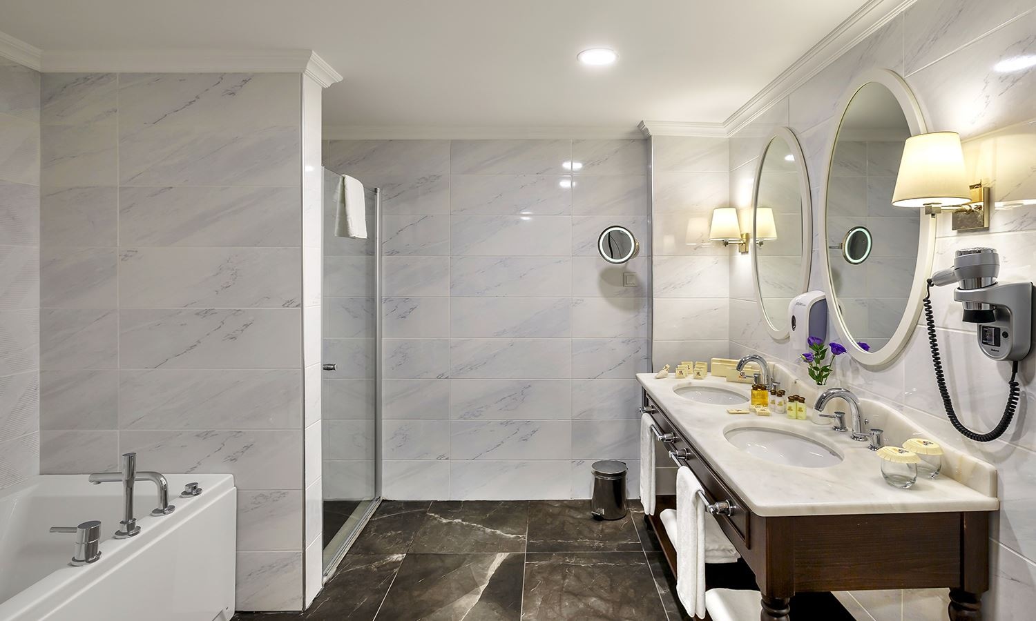 rooms-efes-laguna-suite-sea-view