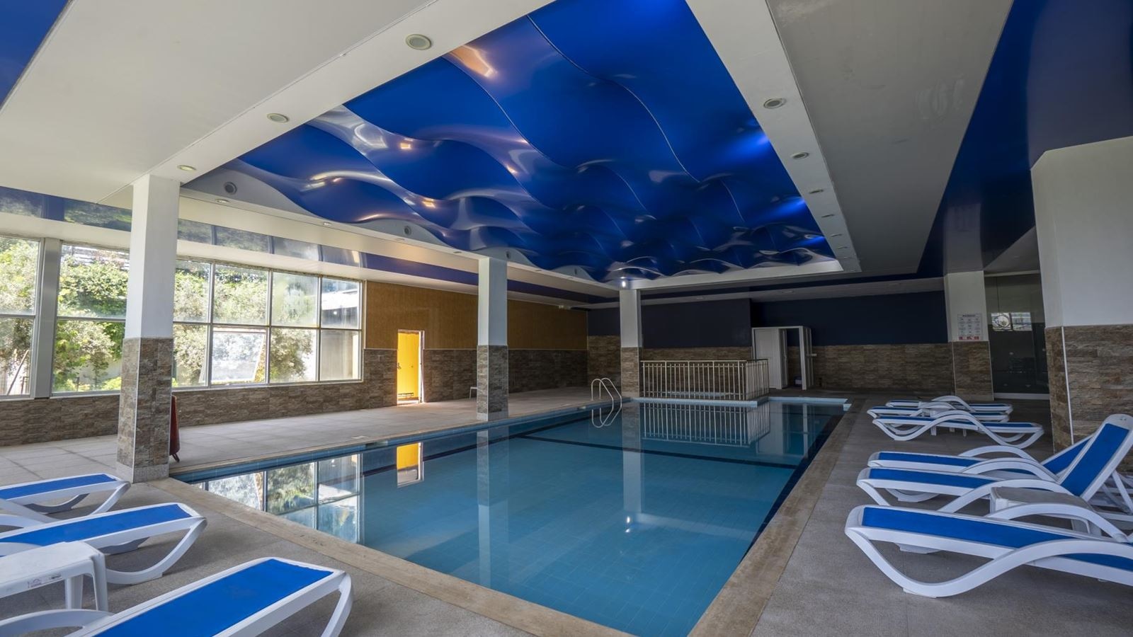 pools-indoor-pool