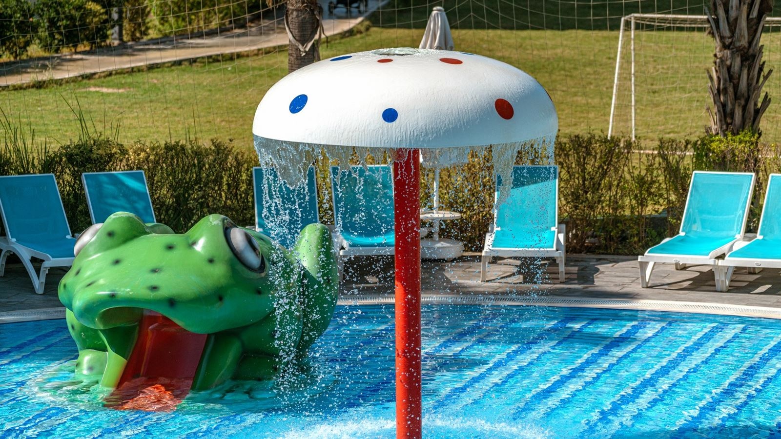pools-outdoor-childrens-pool