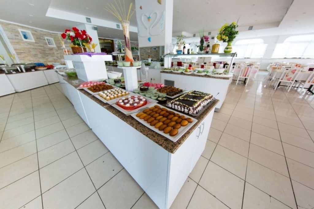 restaurants-restaurant