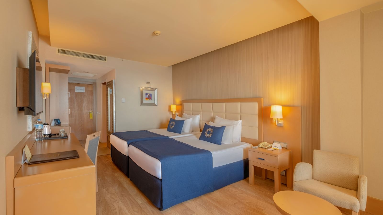 rooms-deluxe-room-garden-view-roh--main-building-or-garden-rooms