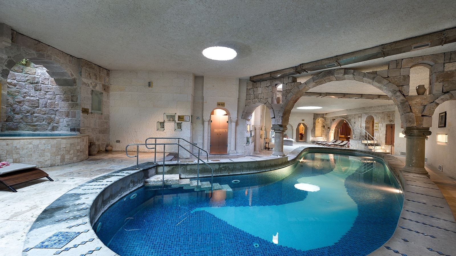pools-indoor-pool