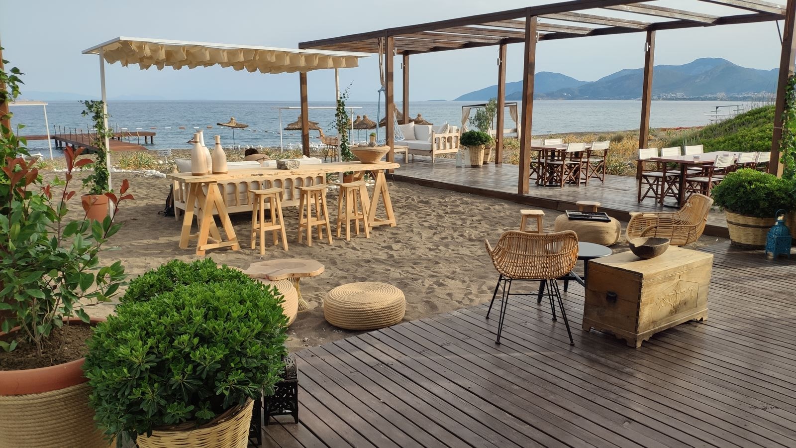bars-beach-bar